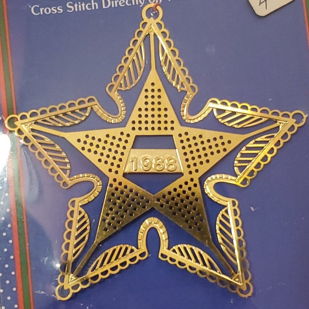 1988 24 kt gold plated Christmas ornament TO CROSS STITCH NEW star design